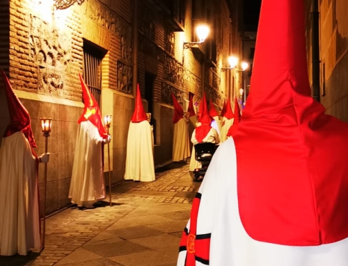 Entrega de hábitos para la Estación de Penitencia 2025